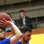 Koszykarze Stomilu wygrali sparing z Hutnikiem Kraków
