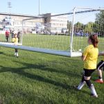 Socios Stomil wyremontowało boisko dla młodych piłkarzy