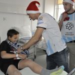 Piłkarze Stomilu Olsztyn w szpitalu dziecięcym
