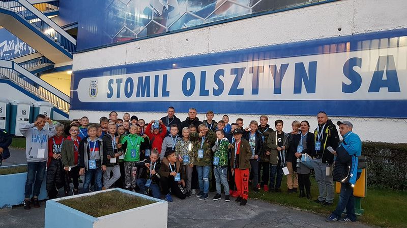 Młodzi piłkarze z Działdowa obecni na meczu z GKS-em Katowice, fot. Piotr Dymkowski