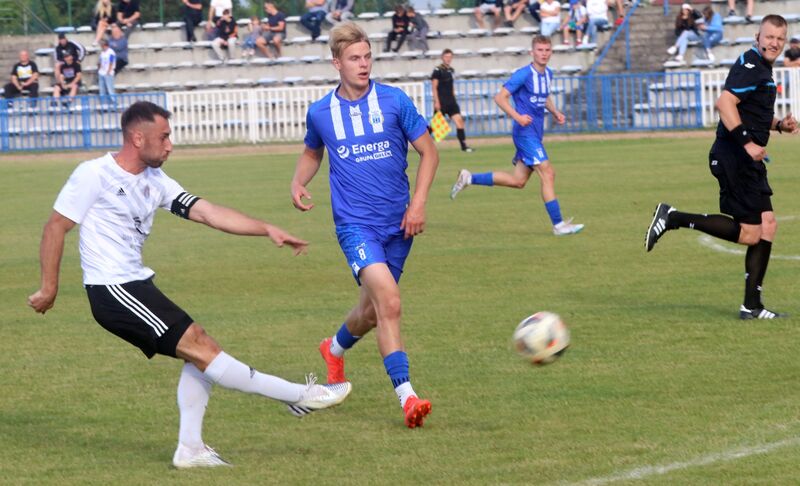 Bramkę na 1:0 strzelił Łukasz Borkowski. Fot. Emil Marecki