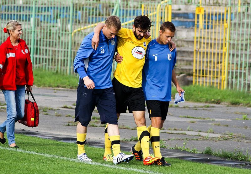 Daniel Michałowski przedwcześnie musiał opuścić boisko, fot. Artur Szczepański