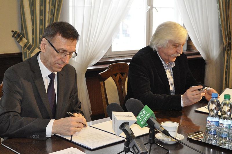 Umowa na budowę jupiterów podpisana, fot. Emil Marecki