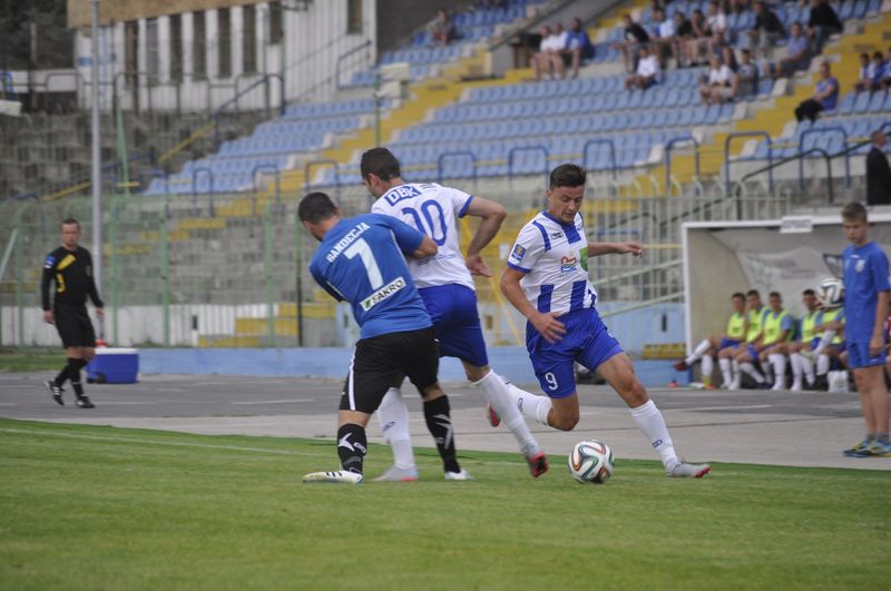 Wynik meczu otworzył Łukasz Suchocki, fot. Emil Marcki