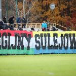 Kibicowskie zdjęcia z meczu Victoria Sulejówek - Stomil Olsztyn 4:1