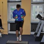 Piłkarze Stomilu Olsztyn trenują w siłowni