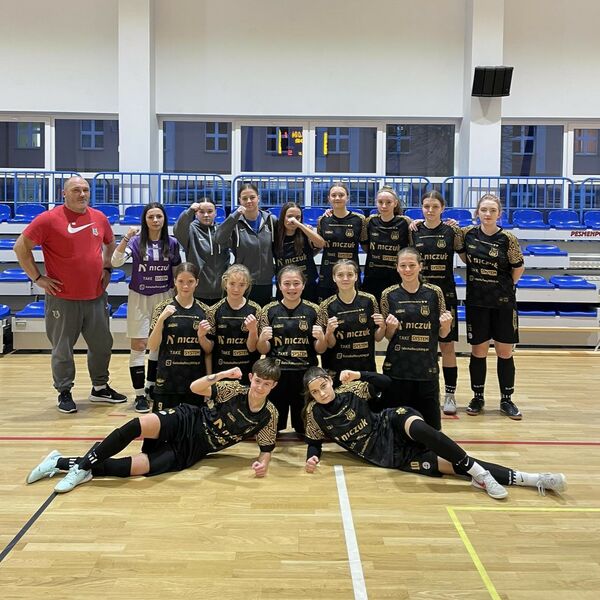Piłkarki Stomilu Olsztyn wygrały mecz w Białymstoku. Fot. stomilolsztyn.com