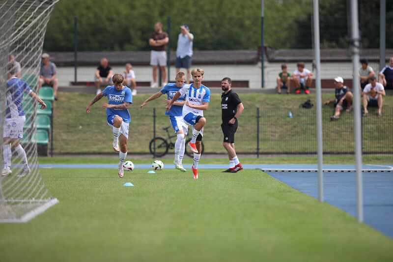 Filip Sokół w meczu z Mławianką Mława 1:0 / fot. Łukasz Kozłowski