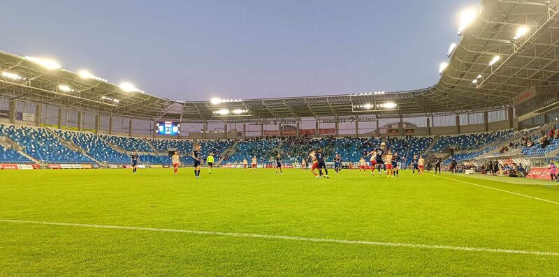 Mecz Wisła II Płock - Stomil Olsztyn rozegrano na głównej płycie stadionu im. Kazimierza Górskiego. Fot. Paweł Piekutowski