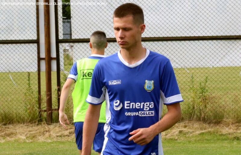 Kacper Grochowski na treningu Stomilu / fot. Emil Marecki
