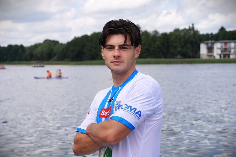 Nicholas Kontonis piłkarzem Stomilu Olsztyn. Fot. stomilolsztyn.com