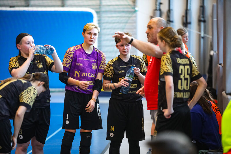 Futsal kobiet: Porażka Stomilu w Ząbkach