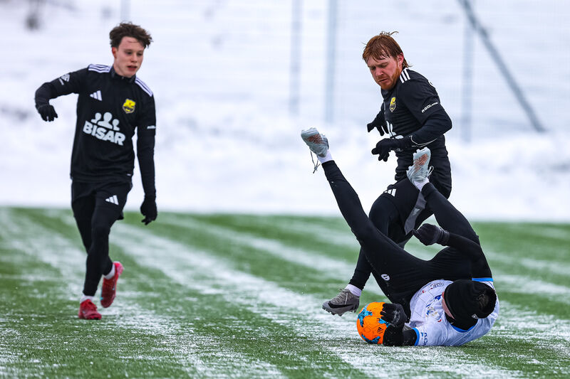 Stomil przegrał z Czarnymi Pruszcz Gdański. Fot. Łukasz Kozłowski