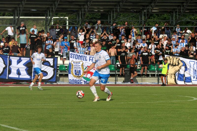 Domowe starcie Stomilu z DKS-em Dobre Miasto