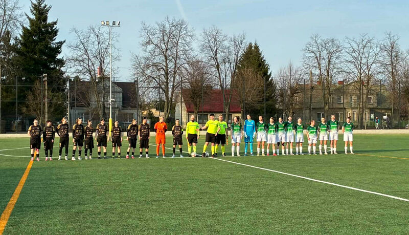 Wysoka porażka z wiceliderem III ligi kobiet