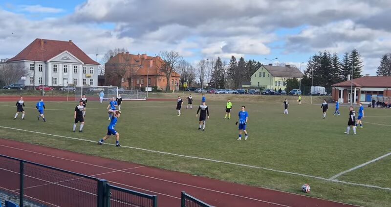 Rezerwy Stomilu wygrały 3:1 z Cresovią Górowo Iławeckie / fot. Jarosław Jabłoński, YouTube