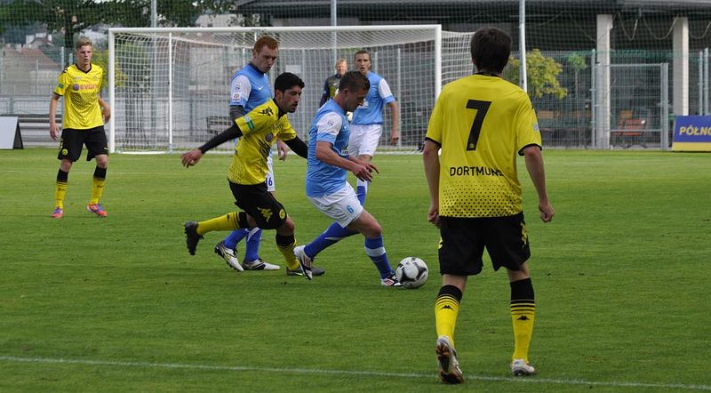 Stomil Olsztyn przegrał 0:4 z rezerwami Borussii Dortmund, fot. Emil Marecki