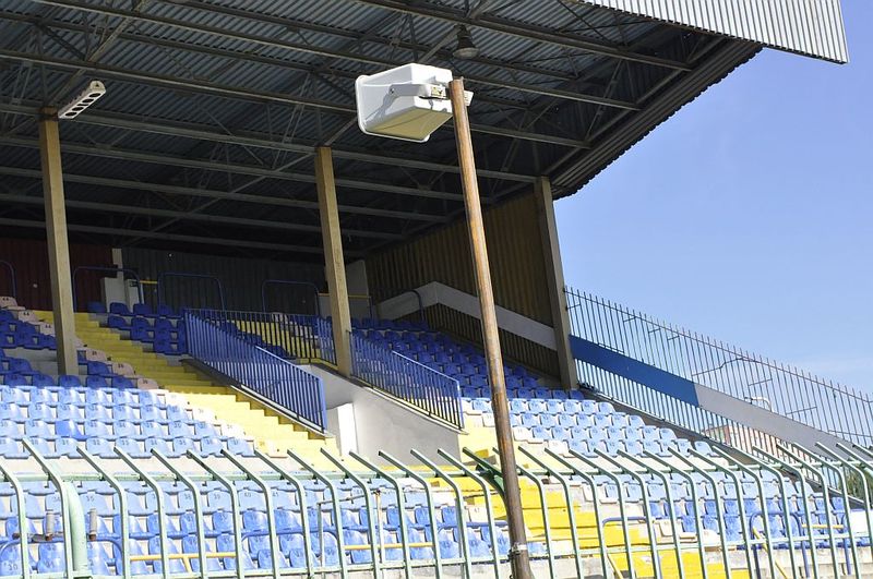 Nowe głośniki na olsztyńskim stadionie Stomilu, fot. Emil Marecki