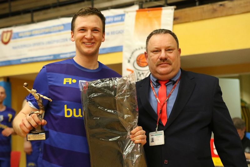 Wiktor Specyalski najlepszym koszykarzem turnieju, fot. Emil Marecki