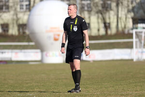 Damian Kossakowski sędzią meczu Stomil Olsztyn - Start Nidzica
